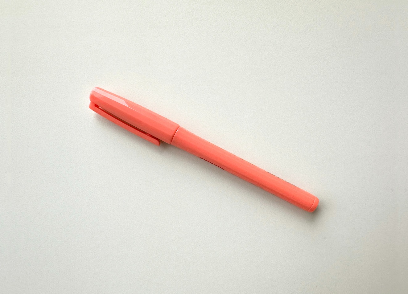 waterbased color pen_peach